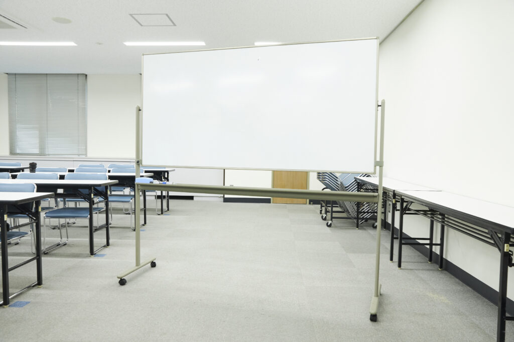 301会議室ホワイトボード