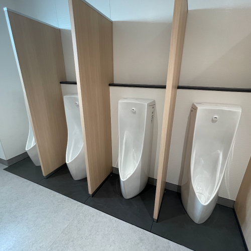 男子トイレ小便器